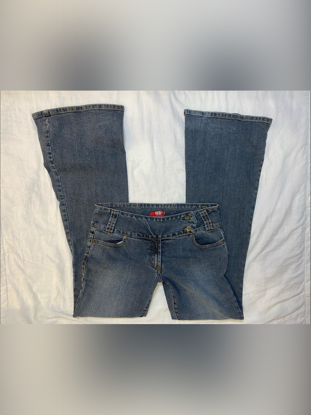 Vintage “Yes!” Lowrise Flared Jeans